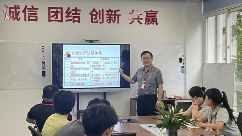 叉车培训，随到随学，上海职场人士的新选择**