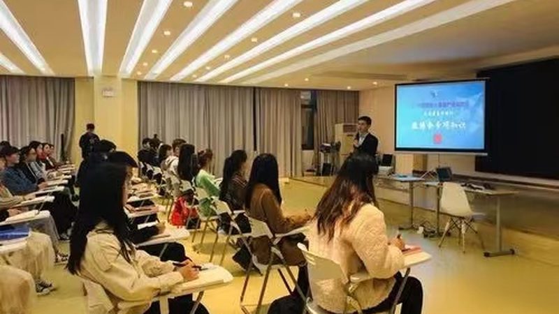 成人教育教学方式：标准与变革之路